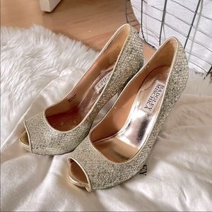 Badgley Mischka gold stilettos heels